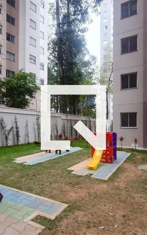 Apartamento à venda com 35m², 2 quartos e sem vaga Apartamento à venda com 35m², 2 quartos e sem vagaÁrea comum - Playground