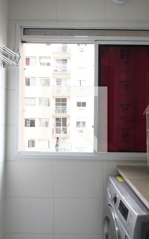 Apartamento à venda com 71m², 3 quartos e 1 vagaÁrea de Serviço