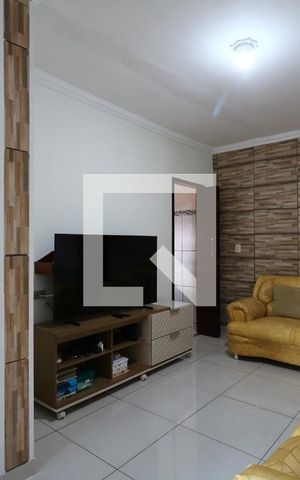 Casa para alugar com 104m², 2 quartos e 2 vagasSala