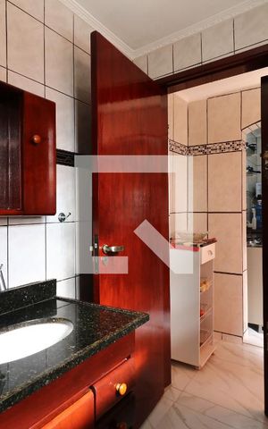 Casa para alugar com 104m², 2 quartos e 2 vagasBanheiro