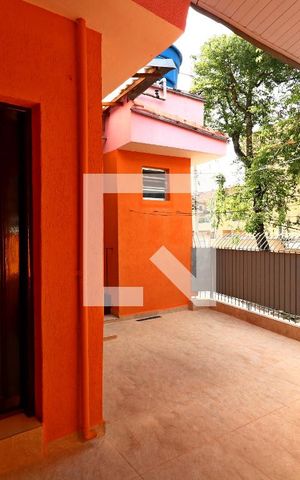 Casa para alugar com 104m², 2 quartos e 2 vagasÁrea Externa
