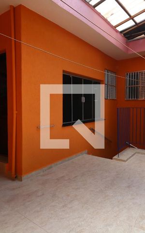 Casa para alugar com 104m², 2 quartos e 2 vagasÁrea Externa