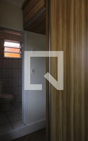 Casa para alugar com 104m², 2 quartos e 2 vagasSuíte