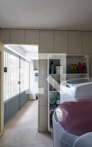 Casa para alugar com 104m², 2 quartos e 2 vagasÁrea de Serviço