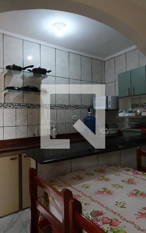 Casa para alugar com 104m², 2 quartos e 2 vagasCozinha