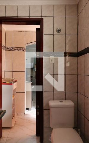 Casa para alugar com 104m², 2 quartos e 2 vagasBanheiro