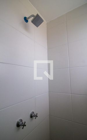 Apartamento para alugar com 68m², 3 quartos e 2 vagas Apartamento para alugar com 68m², 3 quartos e 2 vagasBanheiro da Suíte