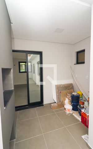 Casa de condomínio à venda com 93m², 3 quartos e 1 vaga Casa de condomínio à venda com 93m², 3 quartos e 1 vagaÁrea de Serviço