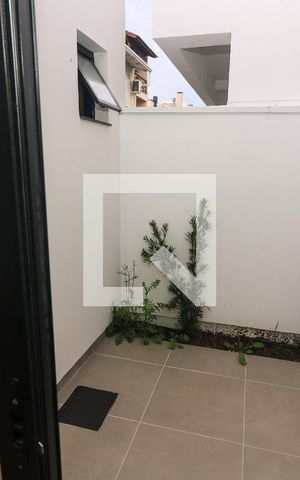 Casa de condomínio à venda com 93m², 3 quartos e 1 vaga Casa de condomínio à venda com 93m², 3 quartos e 1 vagaVista da Suíte
