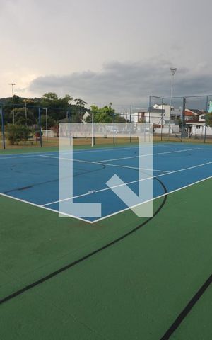 Casa de condomínio à venda com 93m², 3 quartos e 1 vaga Casa de condomínio à venda com 93m², 3 quartos e 1 vagaQuadra Esportiva