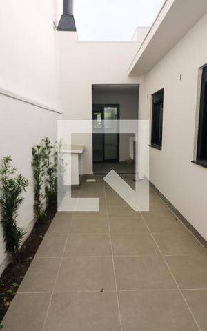 Casa de condomínio à venda com 93m², 3 quartos e 1 vaga Casa de condomínio à venda com 93m², 3 quartos e 1 vagaQuintal