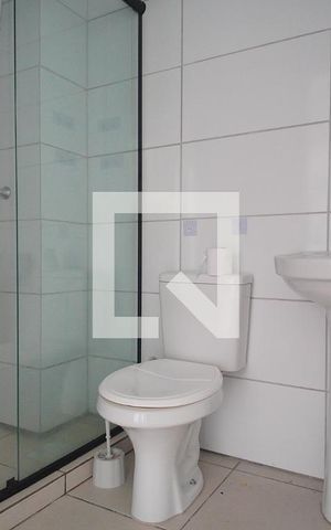 Apartamento à venda com 56m², 2 quartos e 1 vaga Apartamento à venda com 56m², 2 quartos e 1 vagaBanheiro