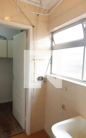 Apartamento para alugar com 60m², 2 quartos e 1 vagaÁrea de Serviço