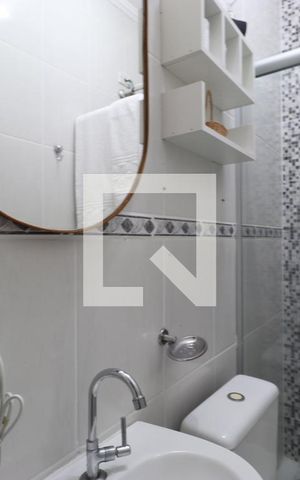 Apartamento para alugar com 45m², 1 quarto e sem vagaBanheiro