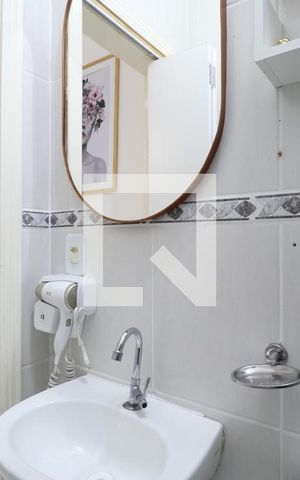 Apartamento para alugar com 45m², 1 quarto e sem vagaBanheiro