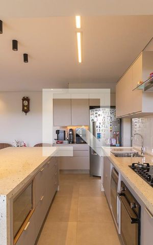 Apartamento à venda com 220m², 3 quartos e 2 vagas Apartamento à venda com 220m², 3 quartos e 2 vagasCozinha