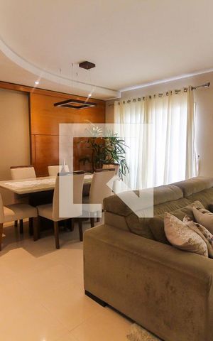 Apartamento à venda com 130m², 4 quartos e 3 vagas Apartamento à venda com 130m², 4 quartos e 3 vagasSala