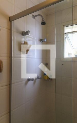 Apartamento à venda com 130m², 4 quartos e 3 vagas Apartamento à venda com 130m², 4 quartos e 3 vagasBanheiro Da Suíte 1