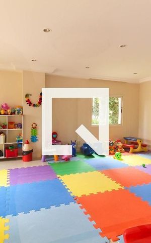 Apartamento à venda com 130m², 4 quartos e 3 vagas Apartamento à venda com 130m², 4 quartos e 3 vagasBrinquedoteca