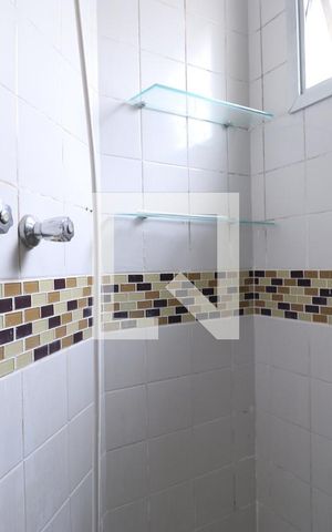 Apartamento à venda com 64m², 2 quartos e 1 vagaDetalhe Banheiro Social