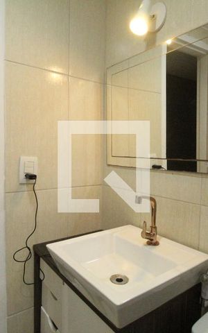 Apartamento à venda com 107m², 4 quartos e 1 vagaBanheiro social