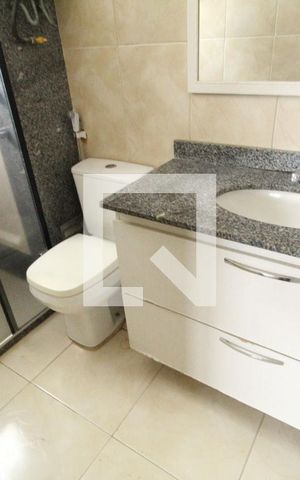 Apartamento à venda com 107m², 4 quartos e 1 vagaBanheiro da suíte 1