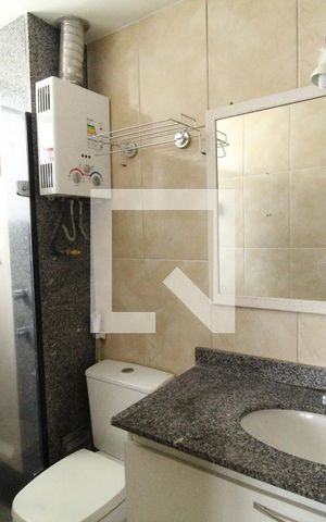 Apartamento à venda com 107m², 4 quartos e 1 vagaBanheiro da suíte 1