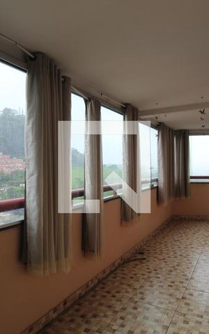 Apartamento à venda com 107m², 4 quartos e 1 vagaVaranda