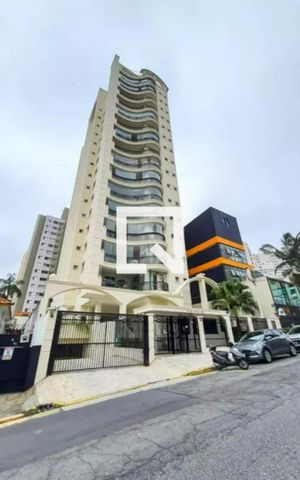 Apartamento à venda com 153m², 3 quartos e 3 vagasFachada