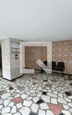 Apartamento à venda com 72m², 2 quartos e sem vagaÁrea comum