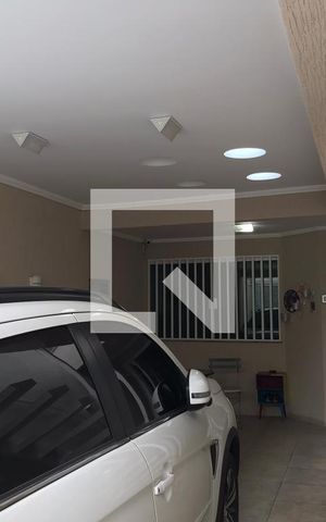 Casa à venda com 140m², 2 quartos e 2 vagasGaragem