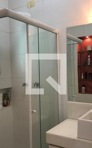 Casa à venda com 140m², 2 quartos e 2 vagasBanheiro - suite 2