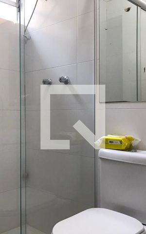 Casa à venda com 140m², 2 quartos e 2 vagasBanheiro - suite 1