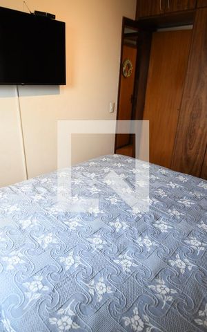 Apartamento à venda com 74m², 2 quartos e 1 vagaQuarto 2
