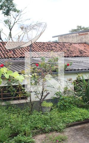 Casa à venda com 405m², 3 quartos e 2 vagasQuintal
