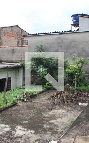 Casa à venda com 405m², 3 quartos e 2 vagasQuintal