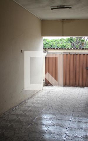 Casa à venda com 405m², 3 quartos e 2 vagasQuintal