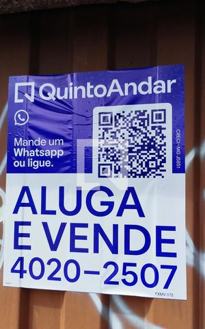Casa à venda com 405m², 3 quartos e 2 vagas Casa à venda com 405m², 3 quartos e 2 vagasPlaquinha Instalada