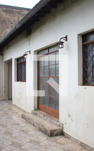 Casa à venda com 405m², 3 quartos e 2 vagasQuintal