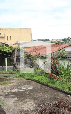 Casa à venda com 405m², 3 quartos e 2 vagasQuintal