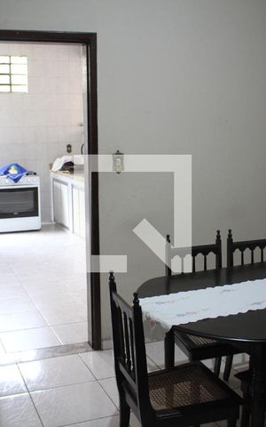 Casa à venda com 405m², 3 quartos e 2 vagasCopa