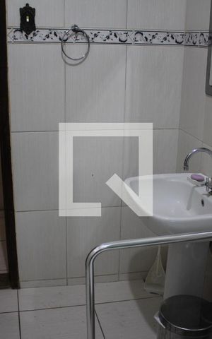 Casa à venda com 405m², 3 quartos e 2 vagasBanheiro