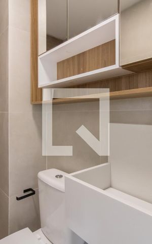 Apartamento à venda com 36m², 2 quartos e sem vaga Apartamento à venda com 36m², 2 quartos e sem vagaBanheiro