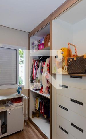 Apartamento à venda com 84m², 3 quartos e 2 vagasQuarto 2 - Armários