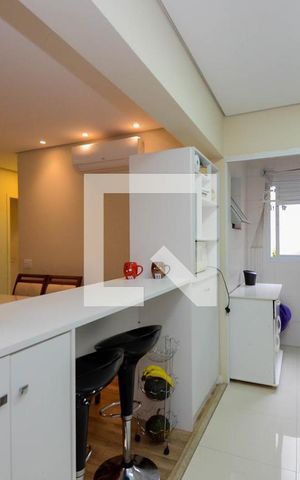 Apartamento à venda com 84m², 3 quartos e 2 vagasCozinha