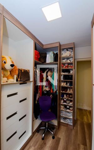 Apartamento à venda com 84m², 3 quartos e 2 vagasQuarto 2 - Armários