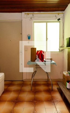 Apartamento à venda com 44m², 2 quartos e 1 vaga Apartamento à venda com 44m², 2 quartos e 1 vagaSala