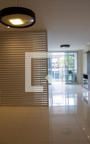 Apartamento à venda com 155m², 4 quartos e 2 vagas Apartamento à venda com 155m², 4 quartos e 2 vagasSala