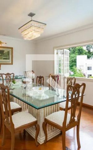 Casa à venda com 548m², 4 quartos e 3 vagasSala de Jantar