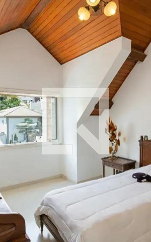 Casa à venda com 548m², 4 quartos e 3 vagasQuarto